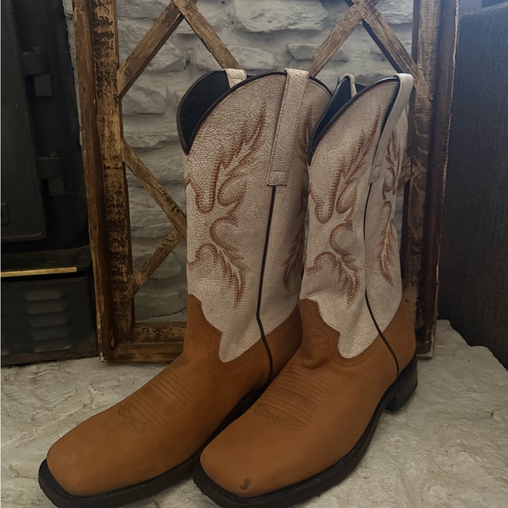 Men’s Masterson Western Wide Toe Boots